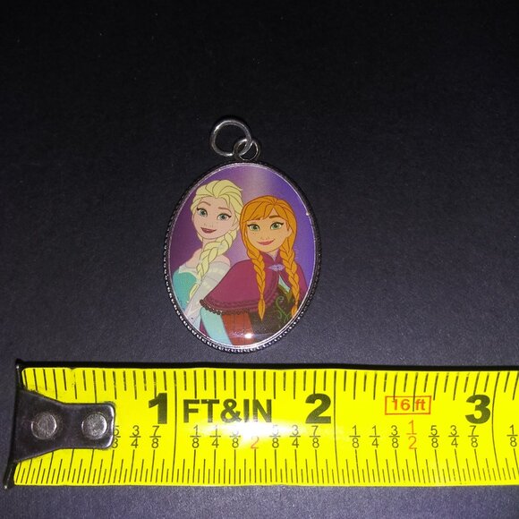 Disney Frozen Anna and Elsa Charm Pendant - Picture 5 of 5